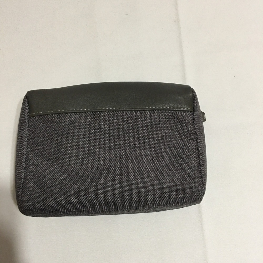 Bulgari Travel Toiletries Emirates Business Class Zip Bag Empty
